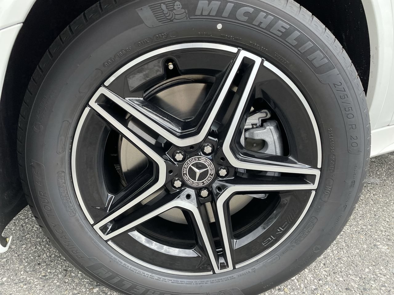 New 2023 Polar White Mercedes-Benz 450 4MATIC image 18