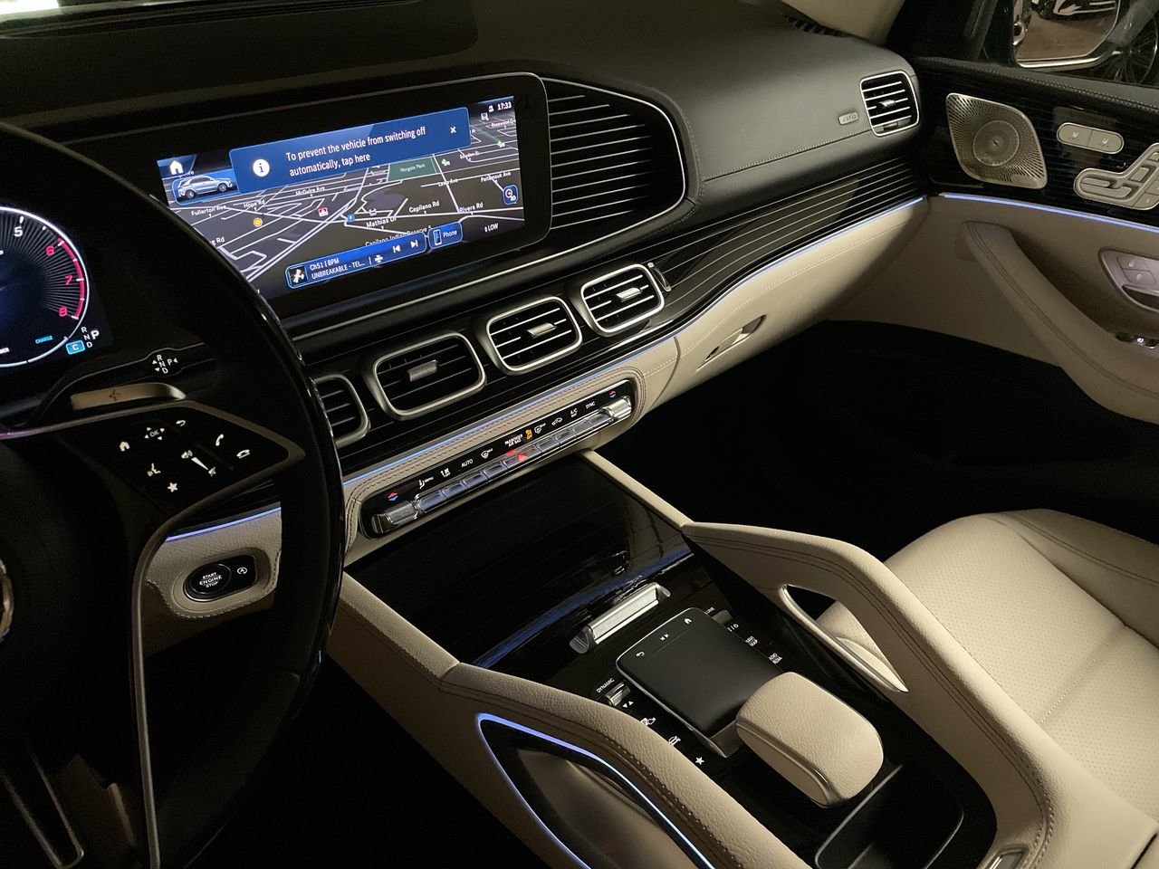 New 2024 Obsidian Black Mercedes-Benz 350 4MATIC image 30