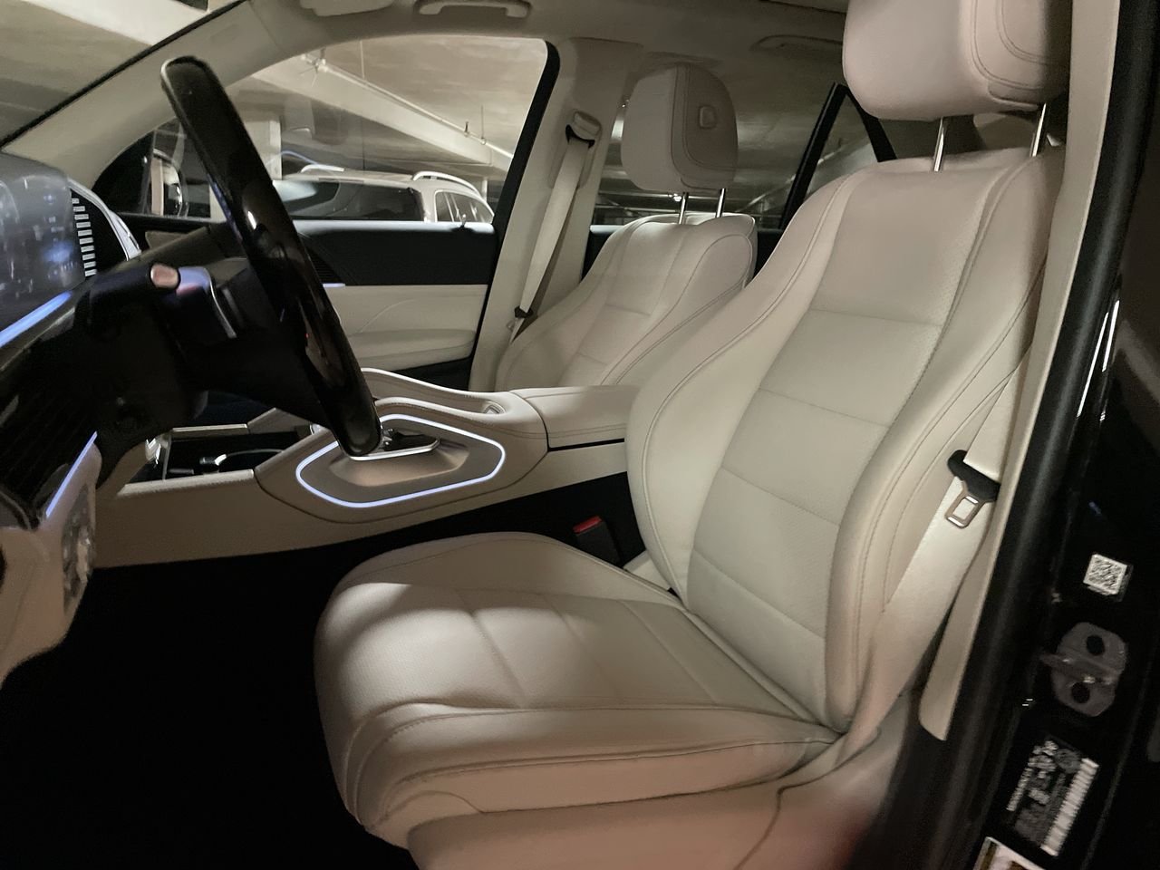 New 2024 Obsidian Black Mercedes-Benz 350 4MATIC image 20