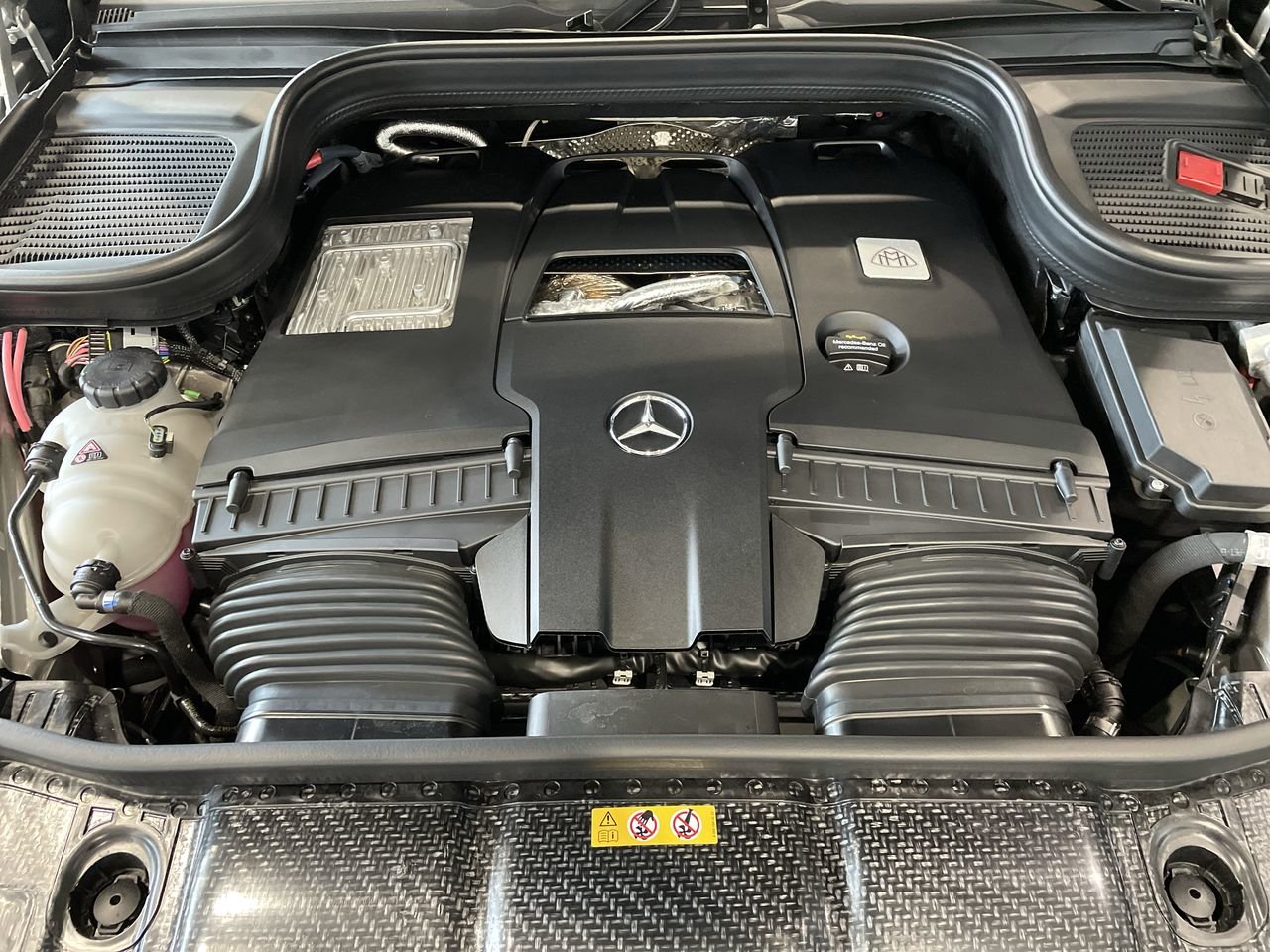 New 2023 Mojave Silver Metallic Mercedes-Benz 600 4MATIC image 19