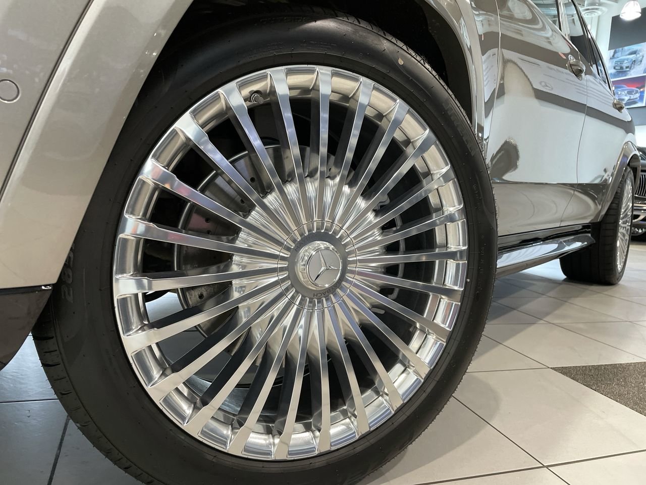 New 2023 Mojave Silver Metallic Mercedes-Benz 600 4MATIC image 18