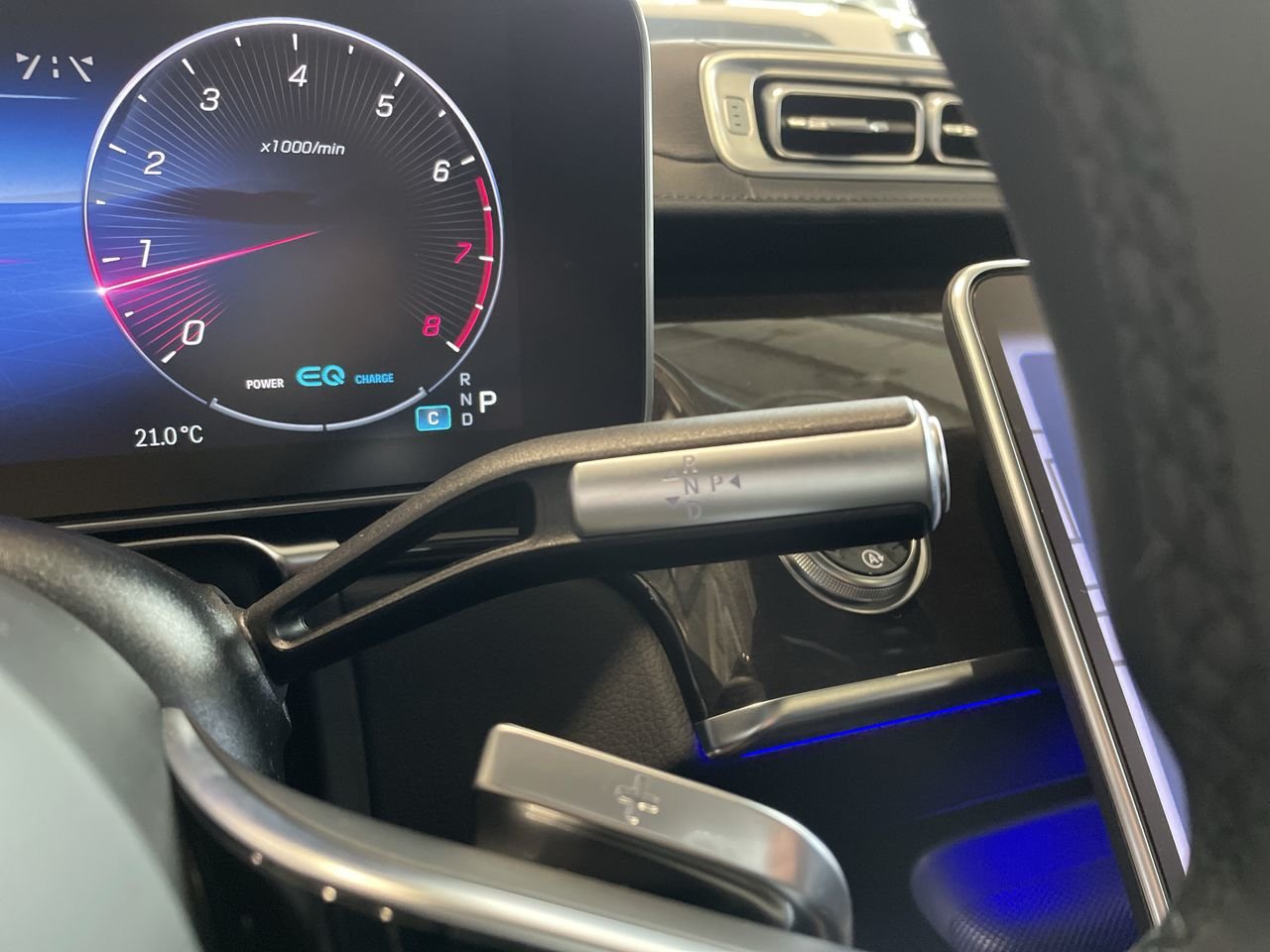 New 2022 MANUFAKTUR Diamond White Mercedes-Benz S 580 4MATIC image 30