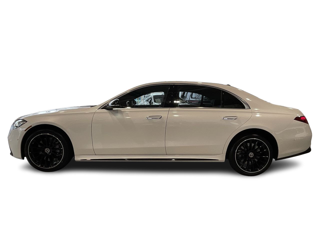 New 2022 MANUFAKTUR Diamond White Mercedes-Benz S 580 4MATIC image 7