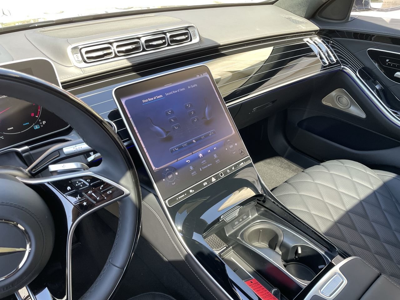 New 2023 Obsidian Black Mercedes-Benz S 580 4MATIC image 31