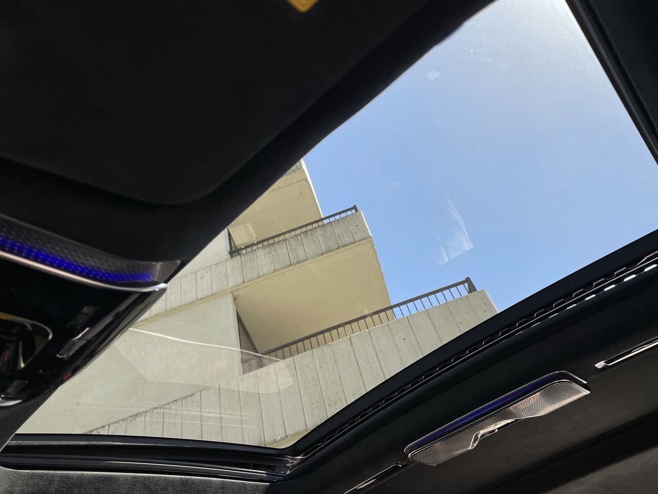 New 2023 Obsidian Black Mercedes-Benz S 580 4MATIC image 32
