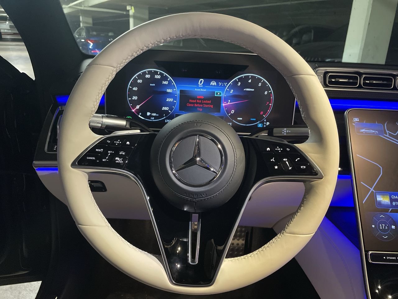New 2023 Obsidian Black Mercedes-Benz S 580 4MATIC image 24