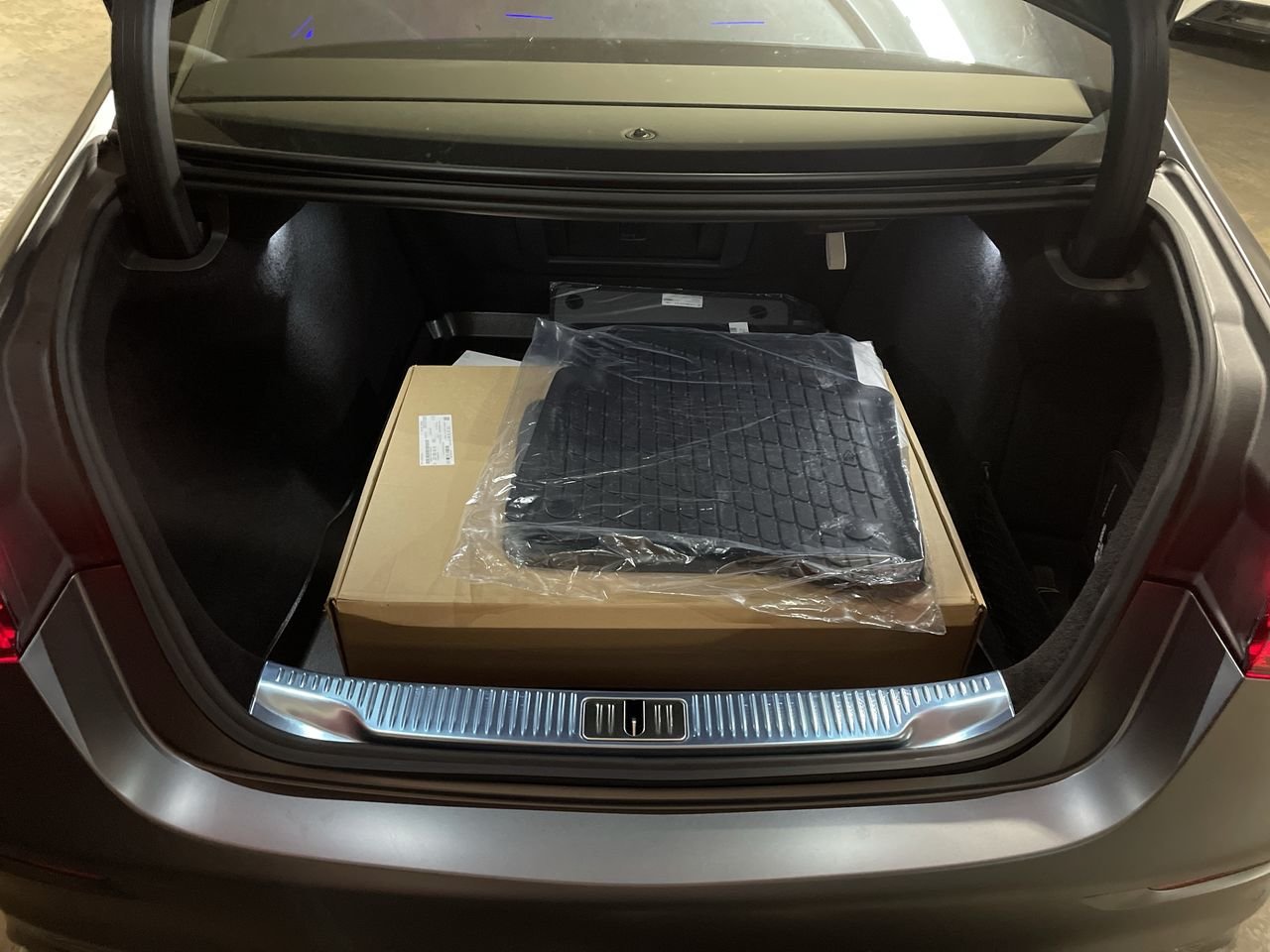 New 2023 MANUFAKTUR Selenite Grey Magno Mercedes-Benz S 580 4MATIC image 19