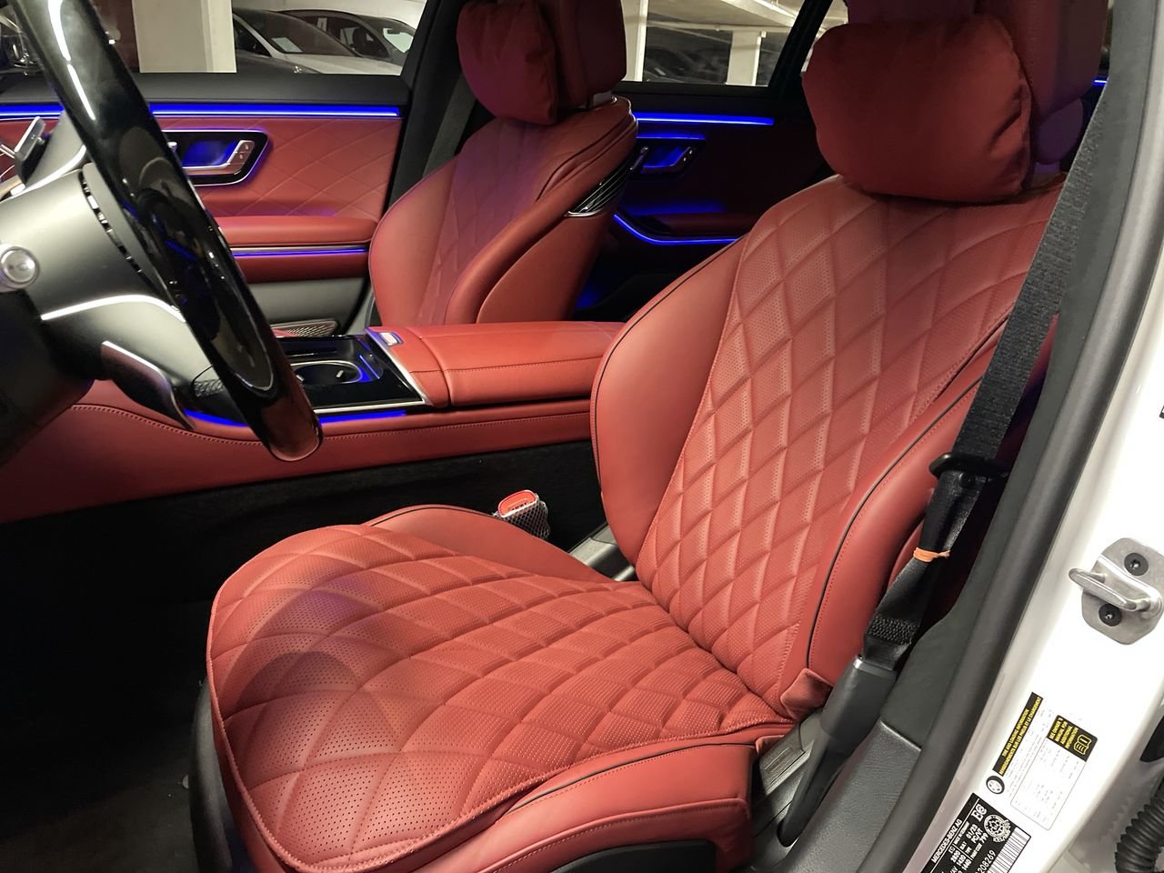 New 2023 MANUFAKTUR Diamond White Mercedes-Benz S 580 4MATIC image 21