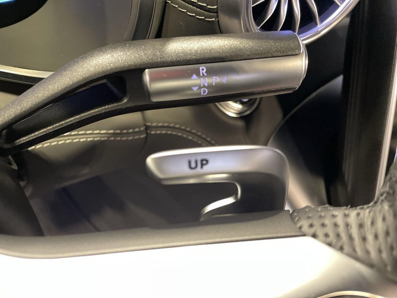 New 2022 Obsidian Black Metallic w/ black soft top Mercedes-Benz SL 63 image 30