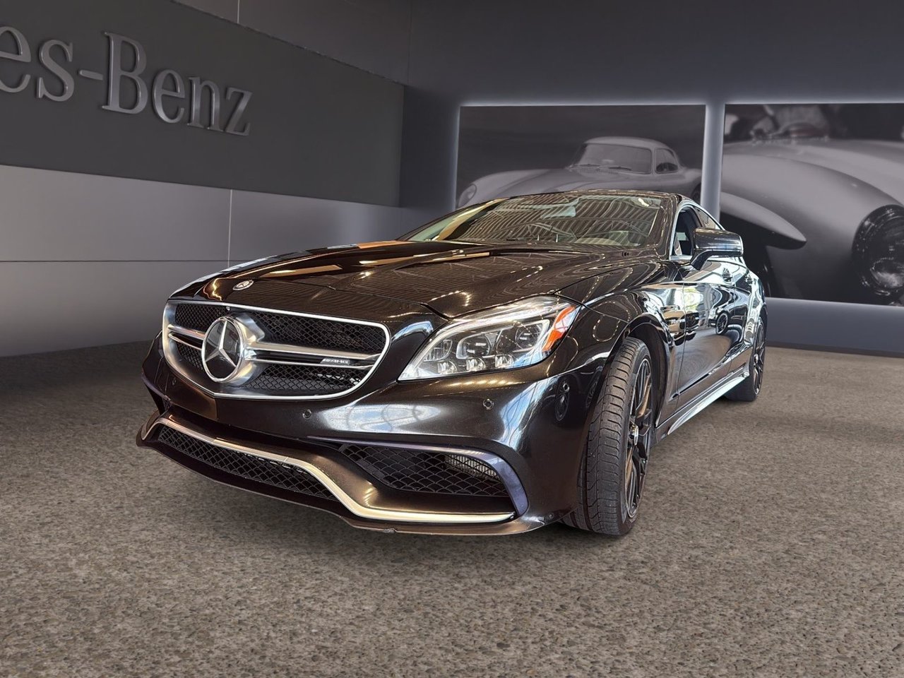 Obsidian black metallic 2015 Mercedes-Benz CLS Sedan All-Wheel Drive Automatic
