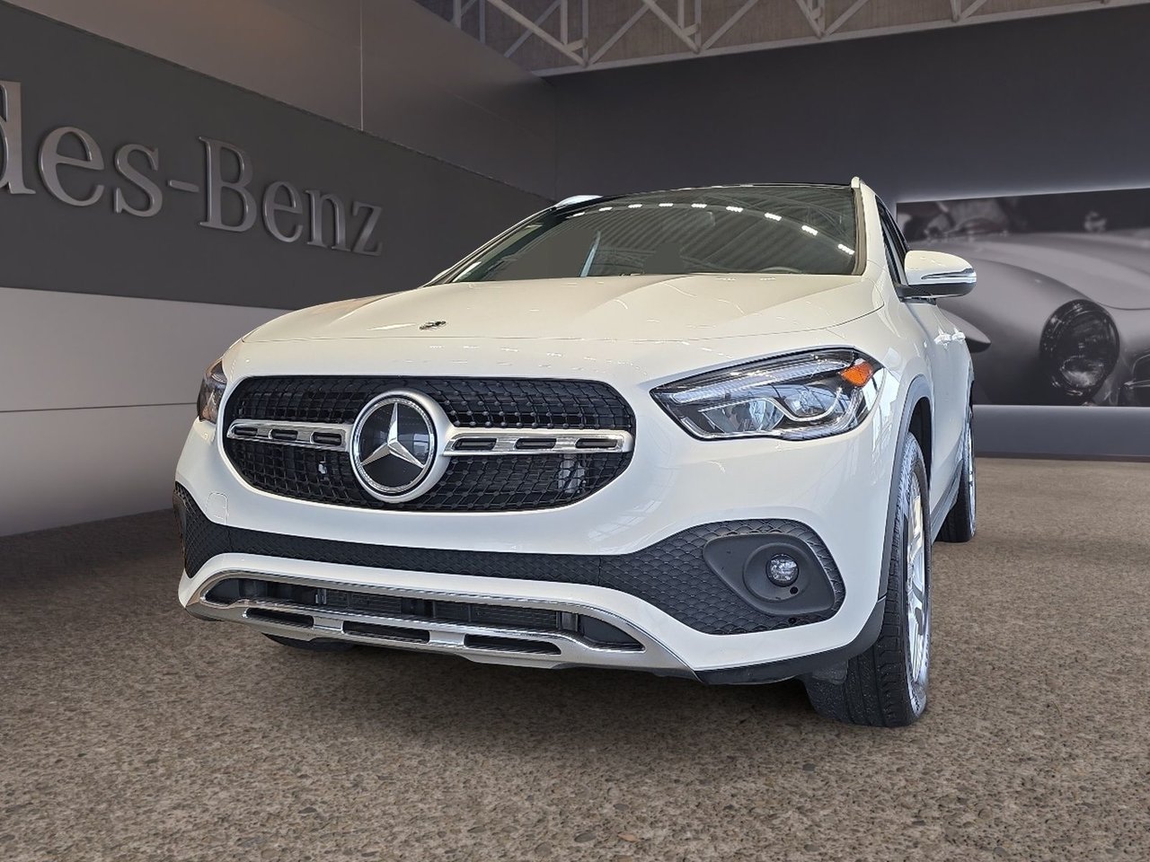 Mercedes-Benz GLA 2023