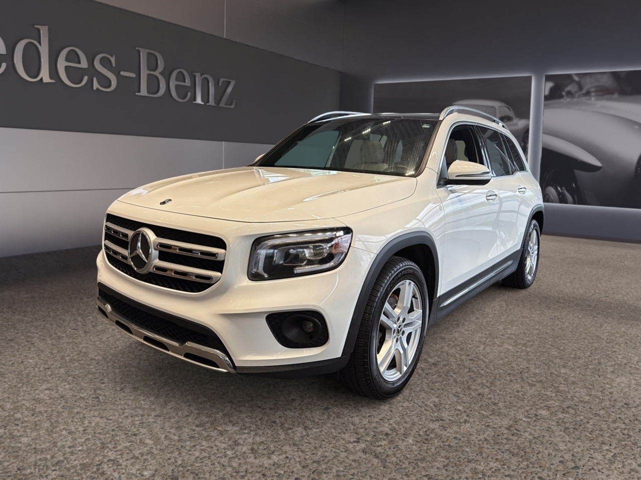 Polar white 2020 Mercedes-Benz GLB SUV / Crossover All-Wheel Drive Automatic