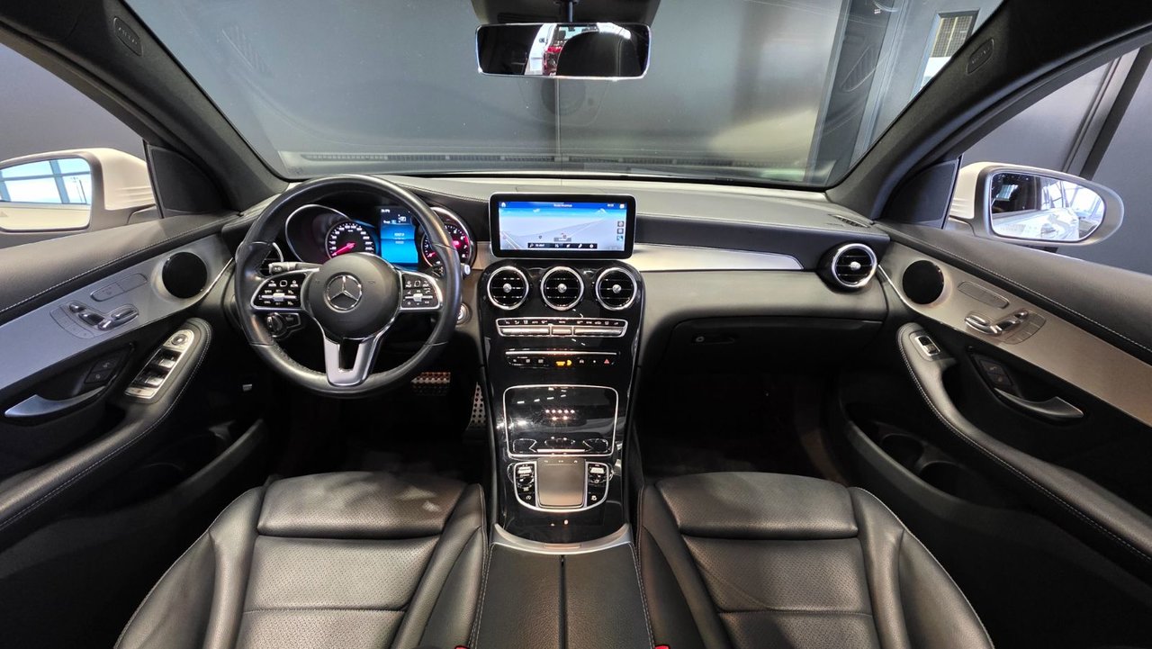 2023 Mercedes-Benz GLC