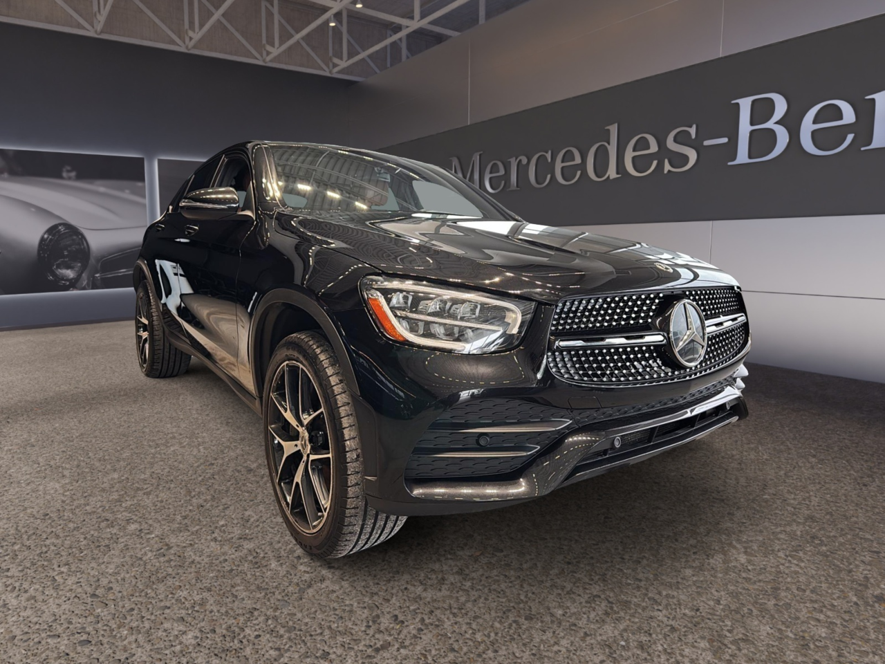 2023 Mercedes-Benz GLC