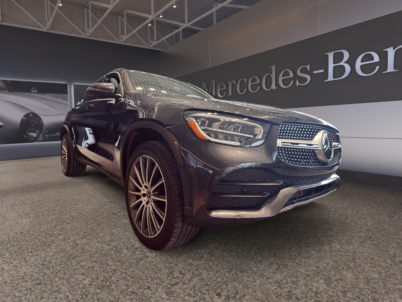 2023 Mercedes-Benz GLC