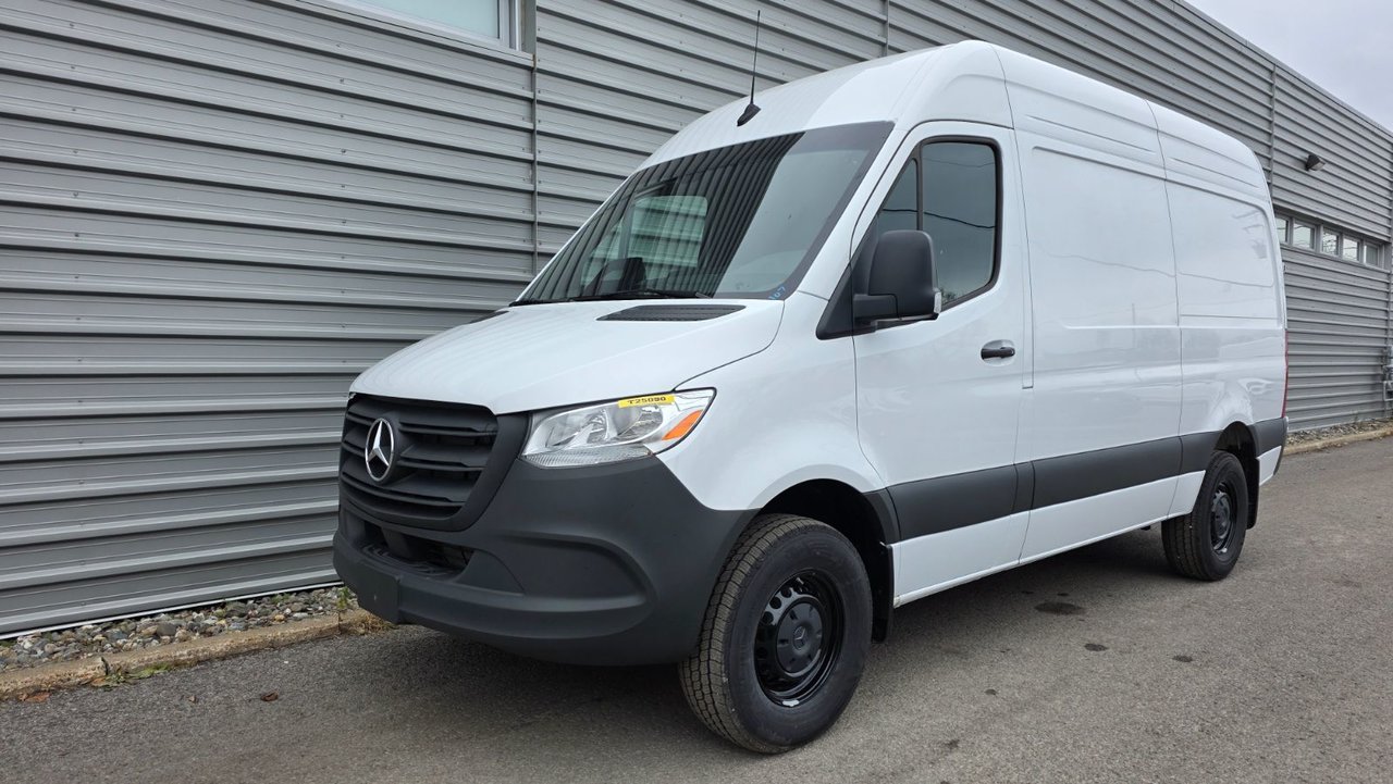 Arctic white 2025 Mercedes-Benz Sprinter Cargo 2500 144 RWD Van Rear-Wheel Drive Automatic