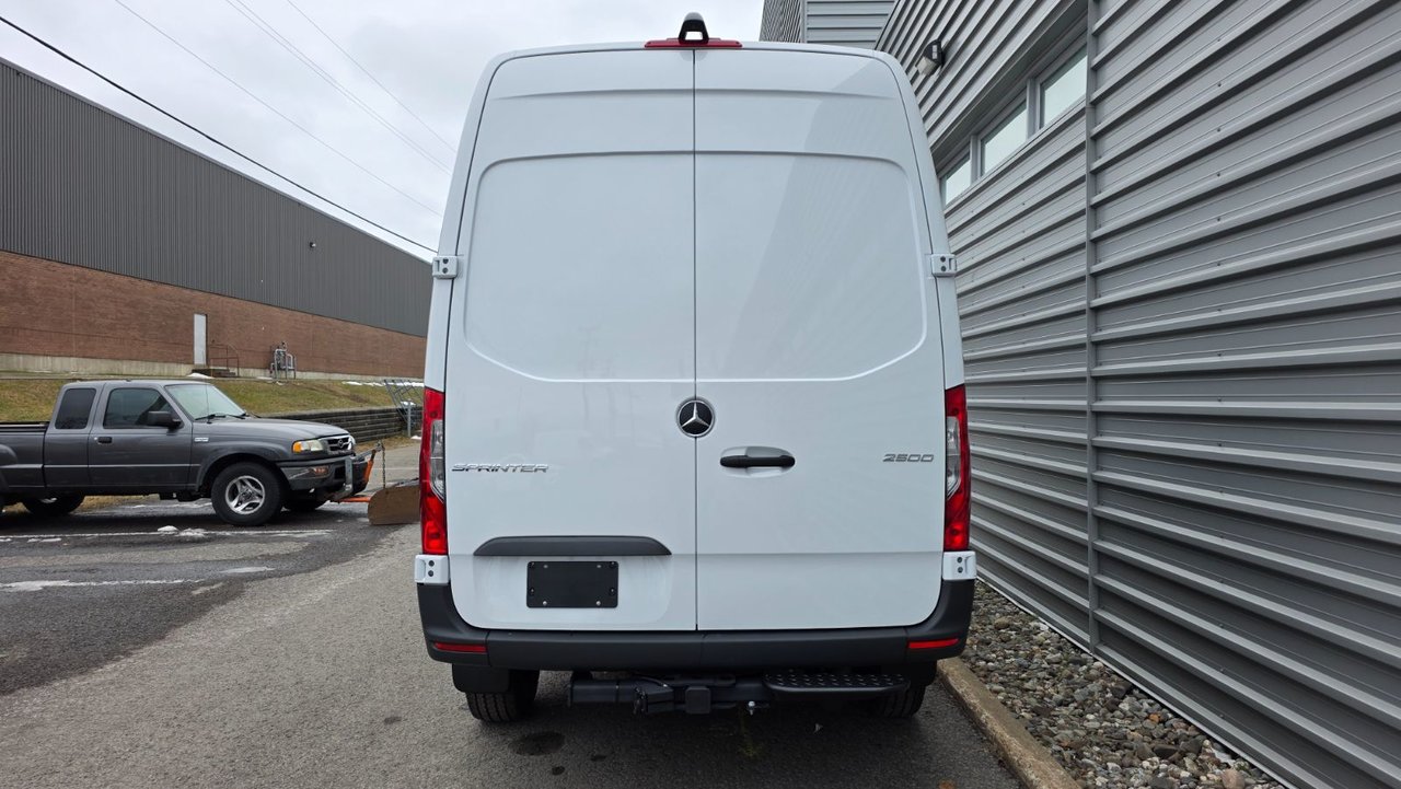 2025 Mercedes-Benz Sprinter