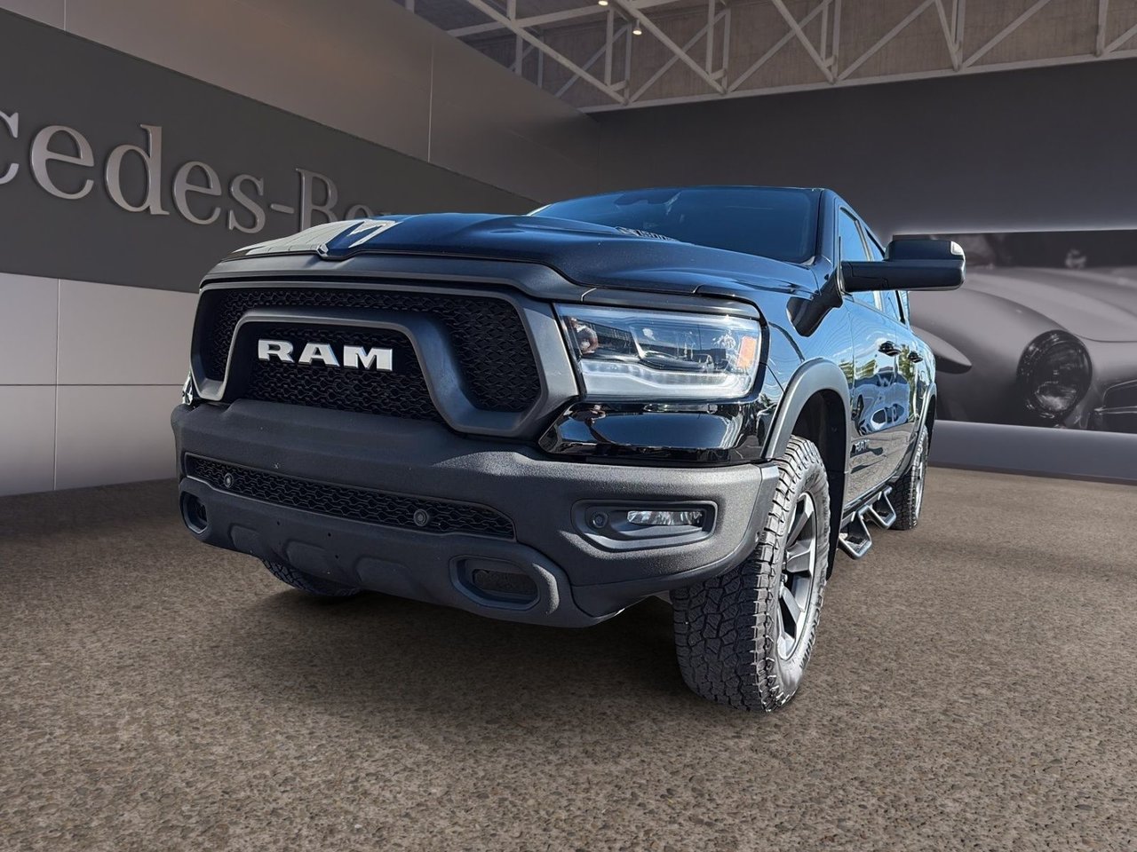 Crystal black glittering 2022 RAM 1500 Pickup Truck Four-Wheel Drive Automatic