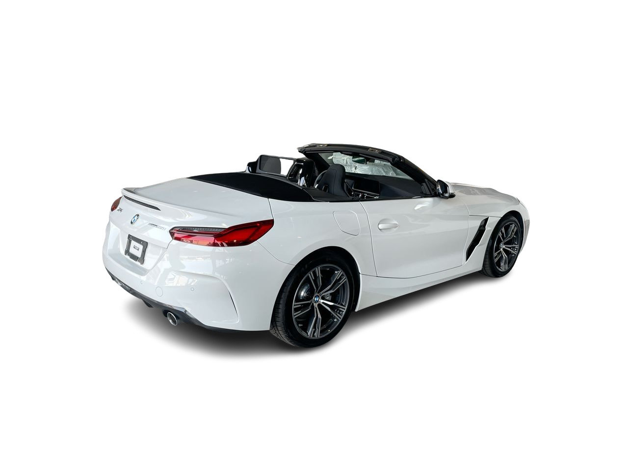 Used 2019 Alpine White BMW SDrive30i image 13