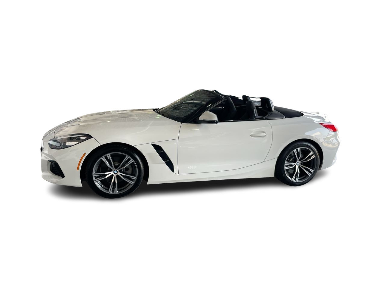 Used 2019 Alpine White BMW SDrive30i image 6