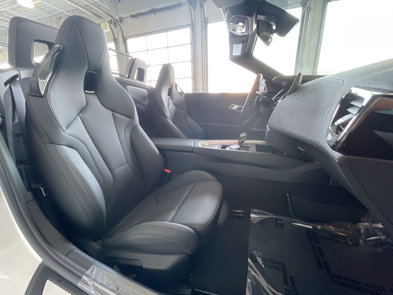Used 2019 Alpine White BMW SDrive30i image 31