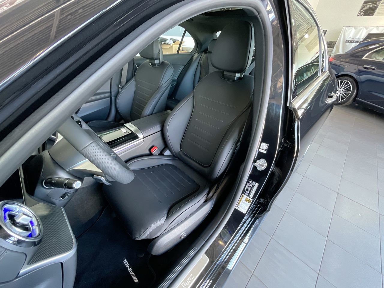 Used 2023 Obsidian Black Metallic Mercedes-Benz 4MATIC Sedan image 19