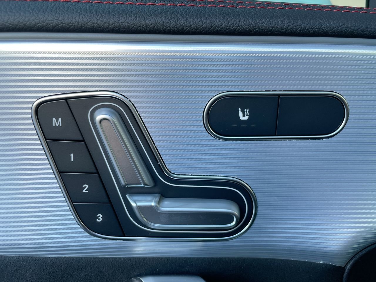 New 2023 Polar White Mercedes-Benz CLA 250 4MATIC image 23