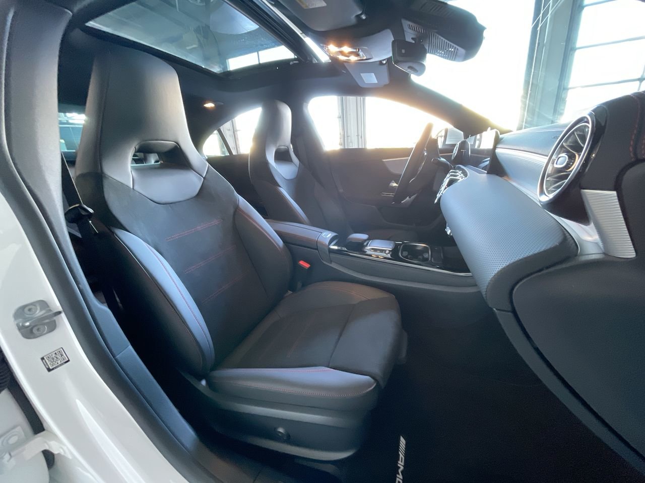 New 2023 Polar White Mercedes-Benz CLA 250 4MATIC image 35