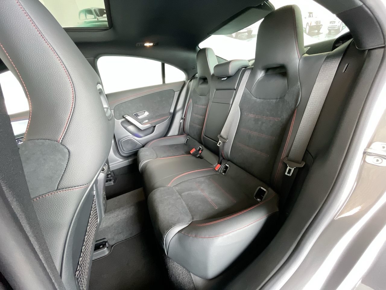 Used 2023 Mountain Grey Metallic Mercedes-Benz 4MATIC Coupe image 31