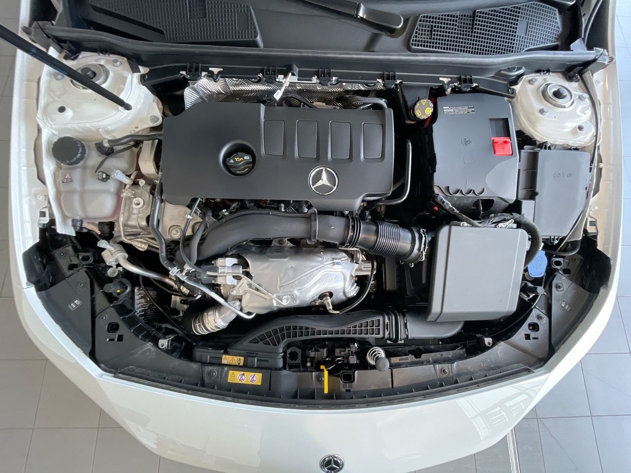 Used 2023 Polar White Mercedes-Benz 4MATIC Coupe image 35