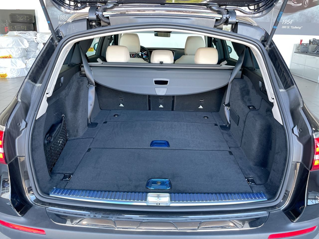 New 2023 Obsidian Black Metallic Mercedes-Benz E 450 4MATIC image 34