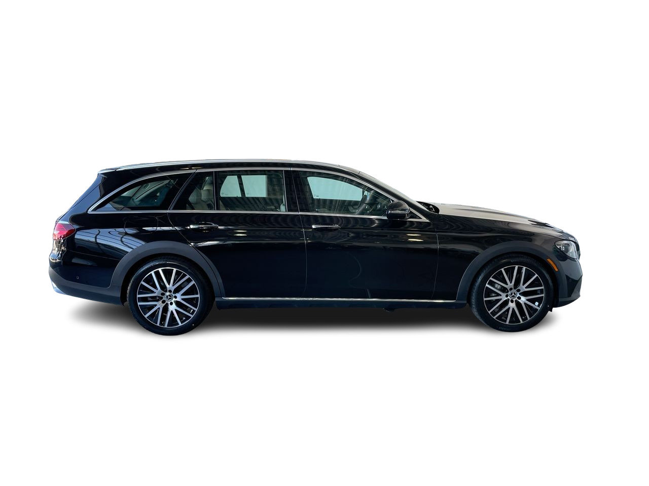 New 2023 Obsidian Black Metallic Mercedes-Benz E 450 4MATIC image 15