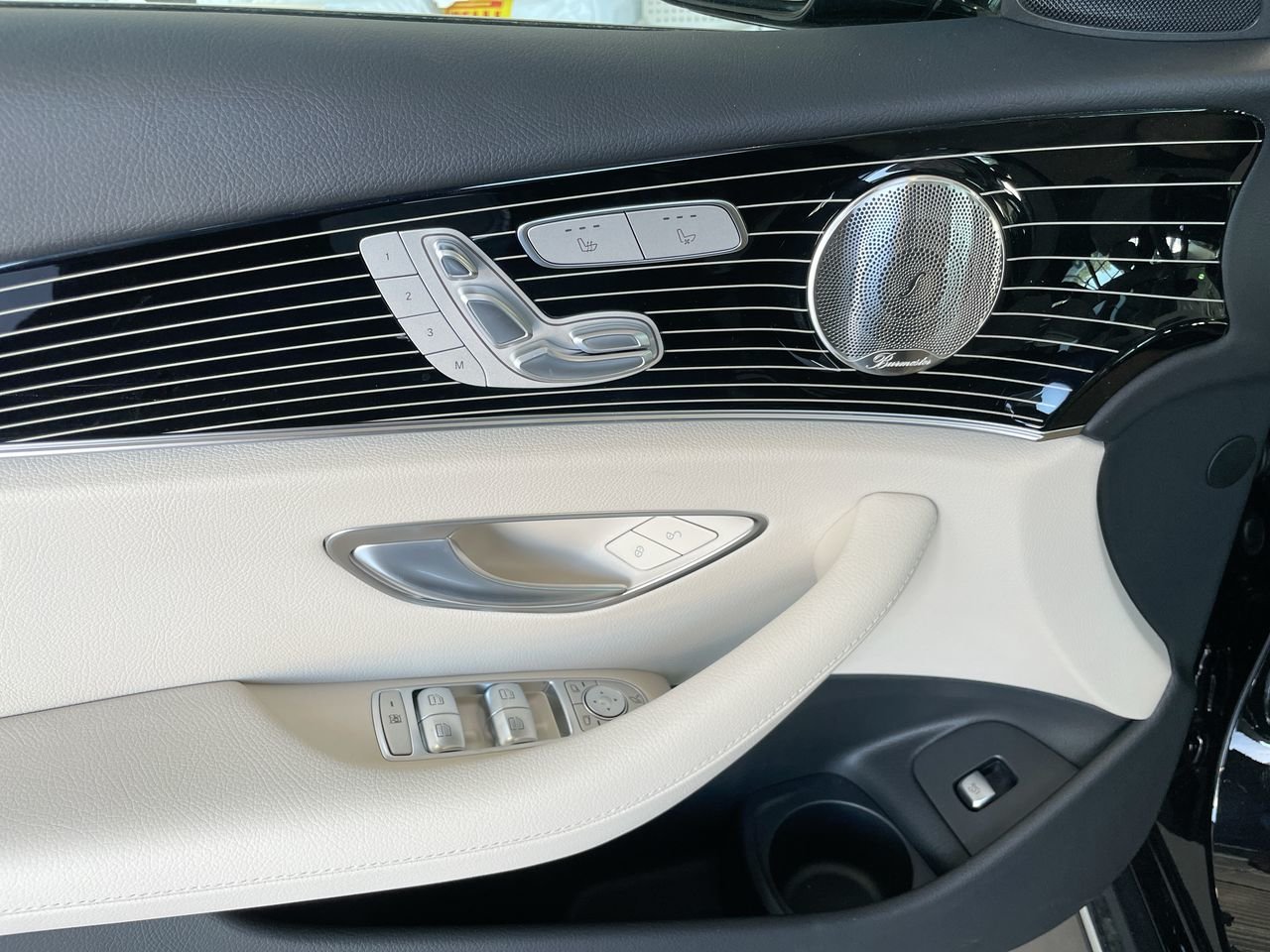 New 2023 Obsidian Black Metallic Mercedes-Benz E 450 4MATIC image 22