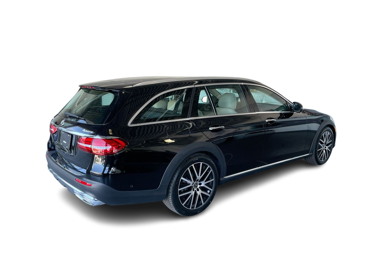 New 2023 Obsidian Black Metallic Mercedes-Benz E 450 4MATIC image 13