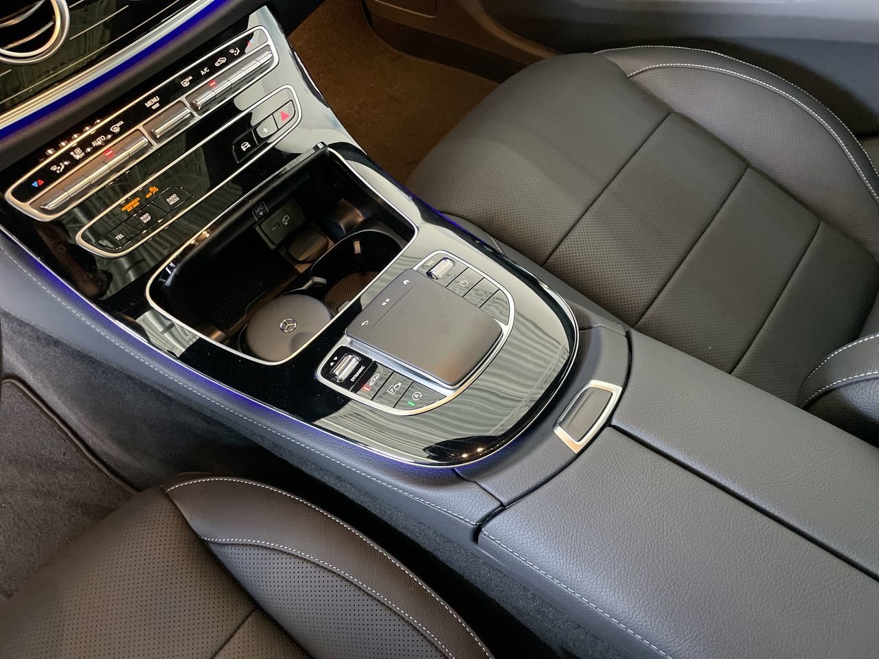 Used 2023 Obsidian Black Metallic Mercedes-Benz 4MATIC Sedan image 29