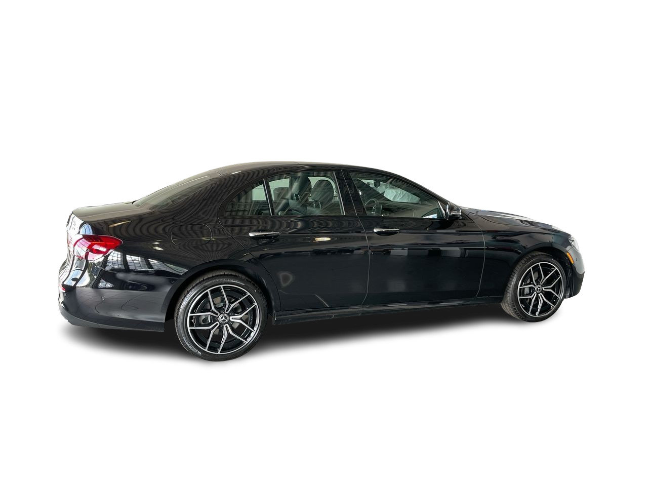Used 2023 Obsidian Black Metallic Mercedes-Benz 4MATIC Sedan image 14