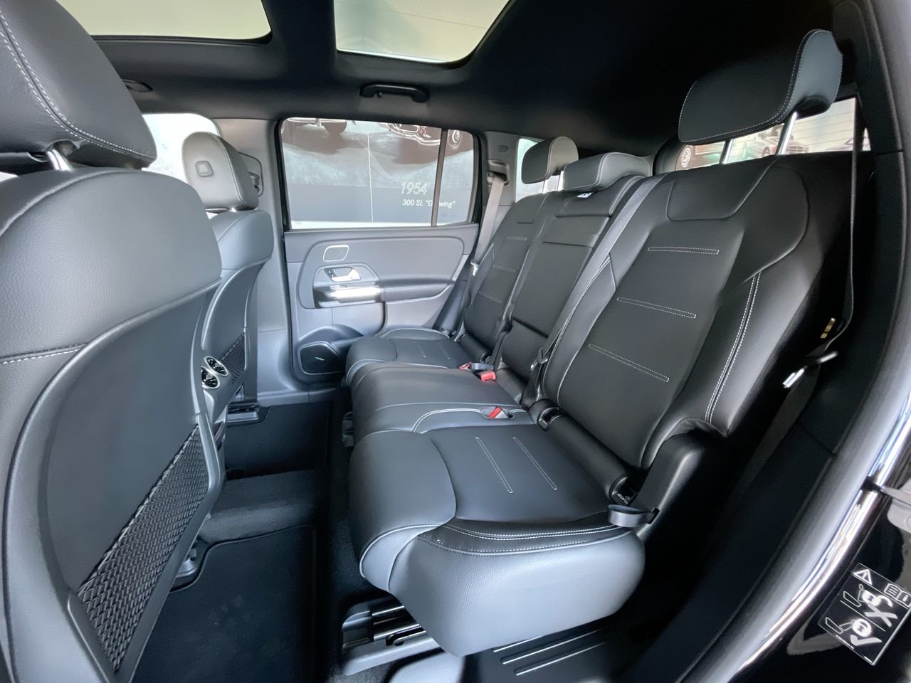 New 2023 Cosmos Black Mercedes-Benz EQB 350 4MATIC image 32