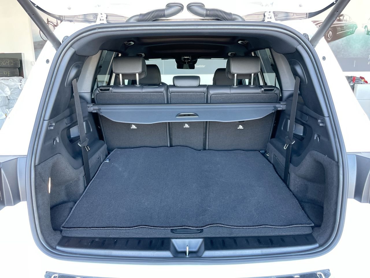 Used 2023 Polar White Mercedes-Benz 350 4MATIC SUV (Pre-August Production) image 33