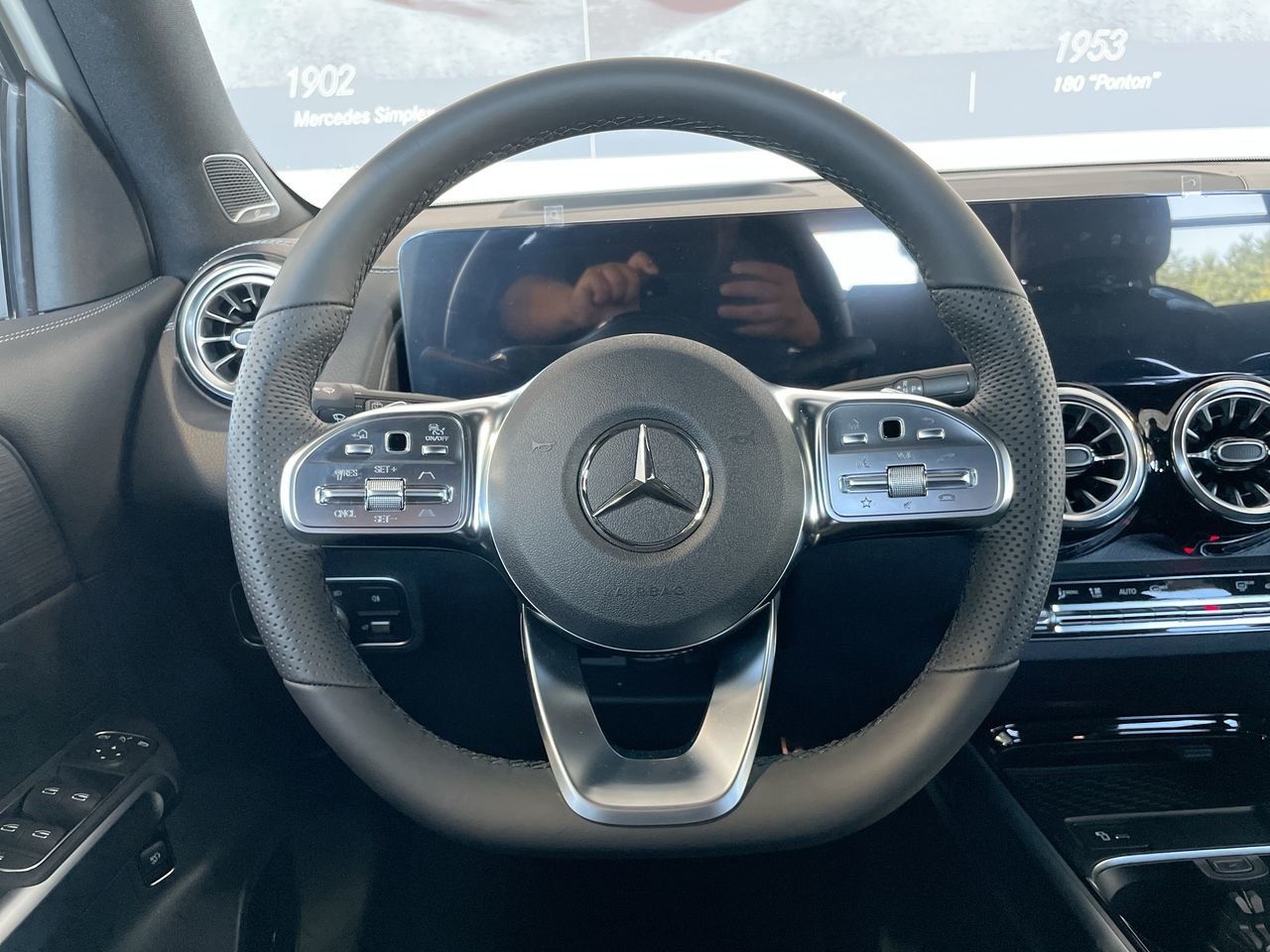 Used 2023 Polar White Mercedes-Benz 350 4MATIC SUV (Pre-August Production) image 22