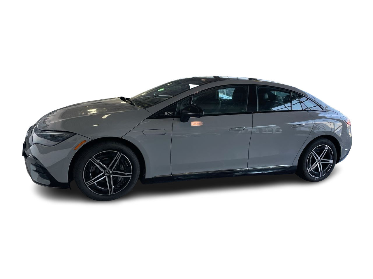New 2023 MANUFAKTUR Alpine Grey Mercedes-Benz EQE 500 V4 image 6
