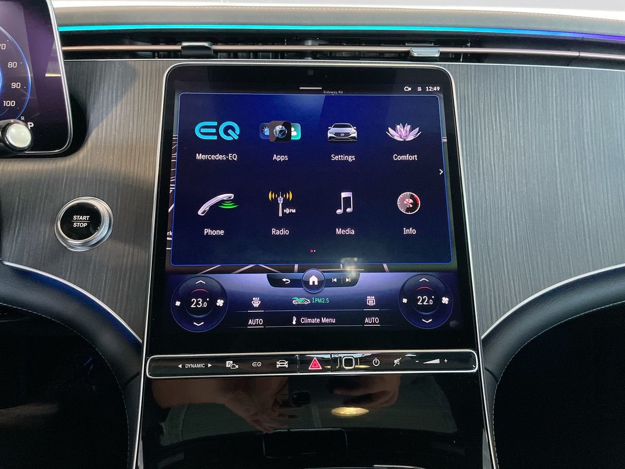 New 2023 MANUFAKTUR Alpine Grey Mercedes-Benz EQE 500 V4 image 28
