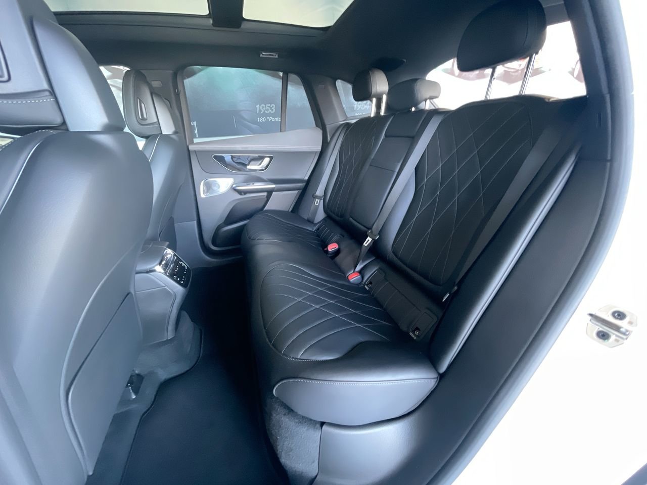 Used 2023 Polar White Mercedes-Benz 350 4MATIC SUV (Post-August Production) image 31