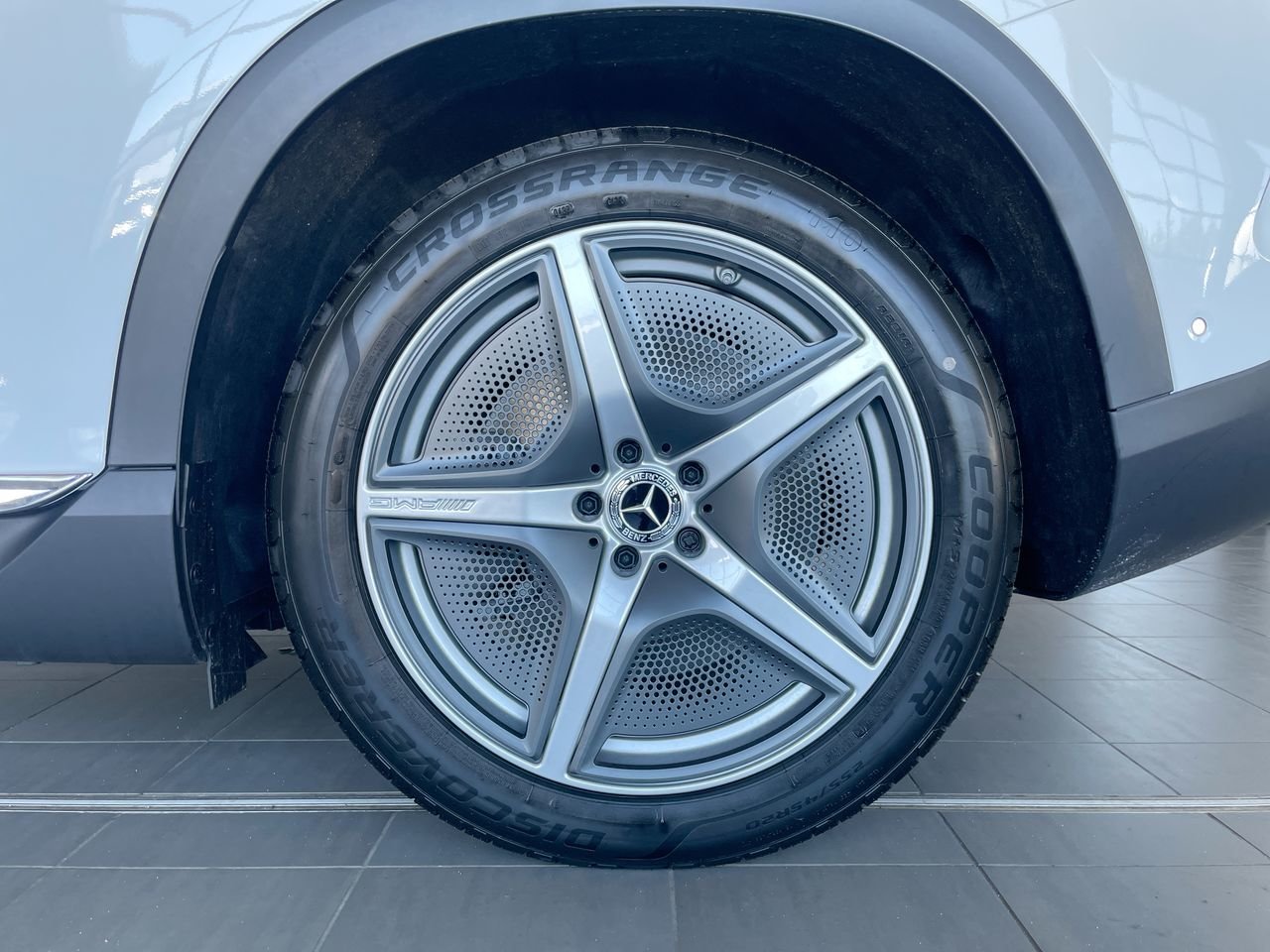 Used 2023 Polar White Mercedes-Benz 350 4MATIC SUV (Post-August Production) image 18