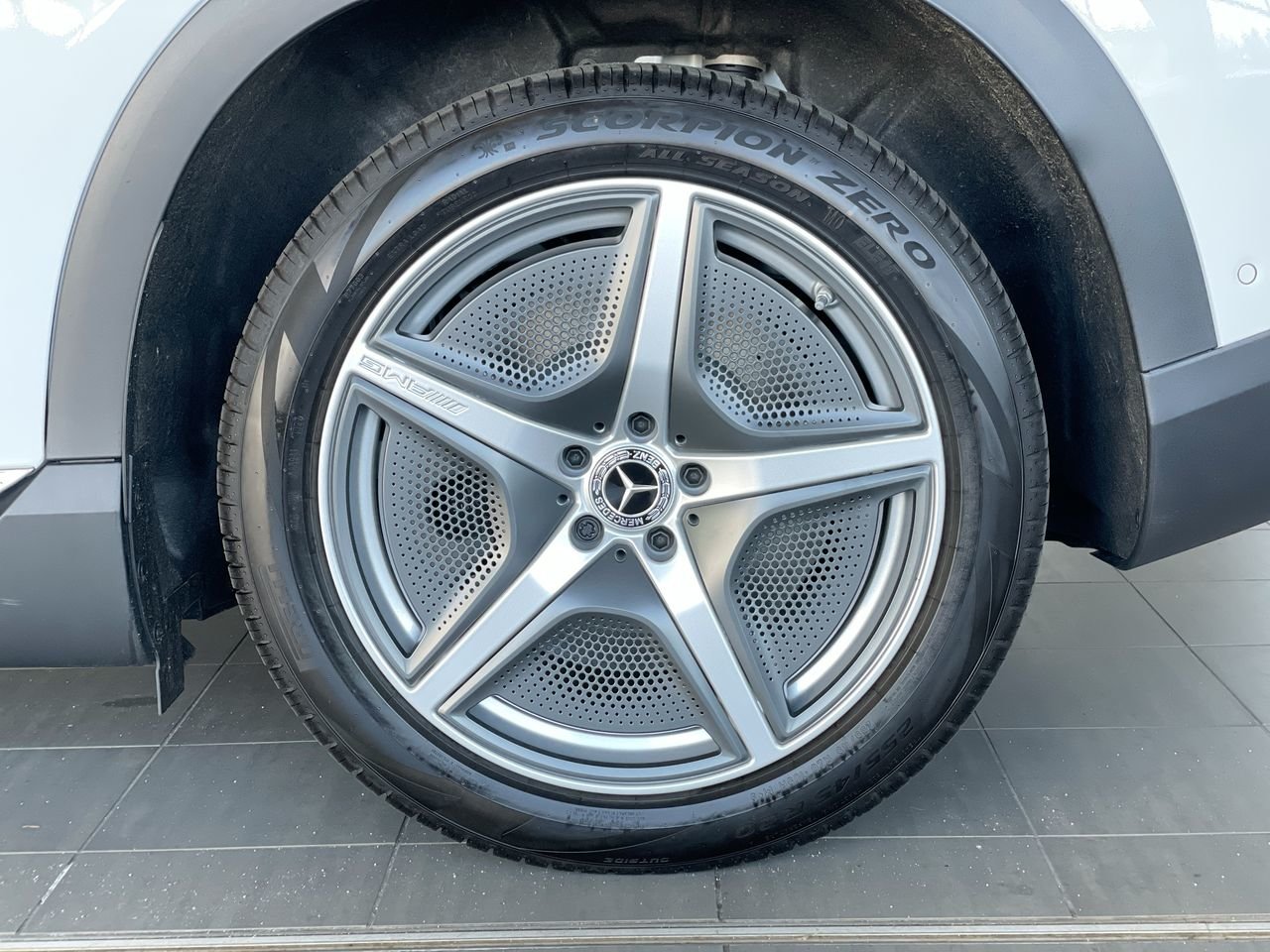 Used 2023 Polar White Mercedes-Benz 350 4MATIC SUV (Pre-August Production) image 18