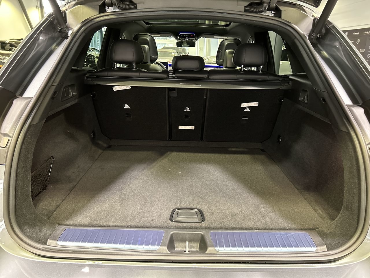 New 2023 Selenite Grey Metallic Mercedes-Benz EQE 350 4MATIC image 32