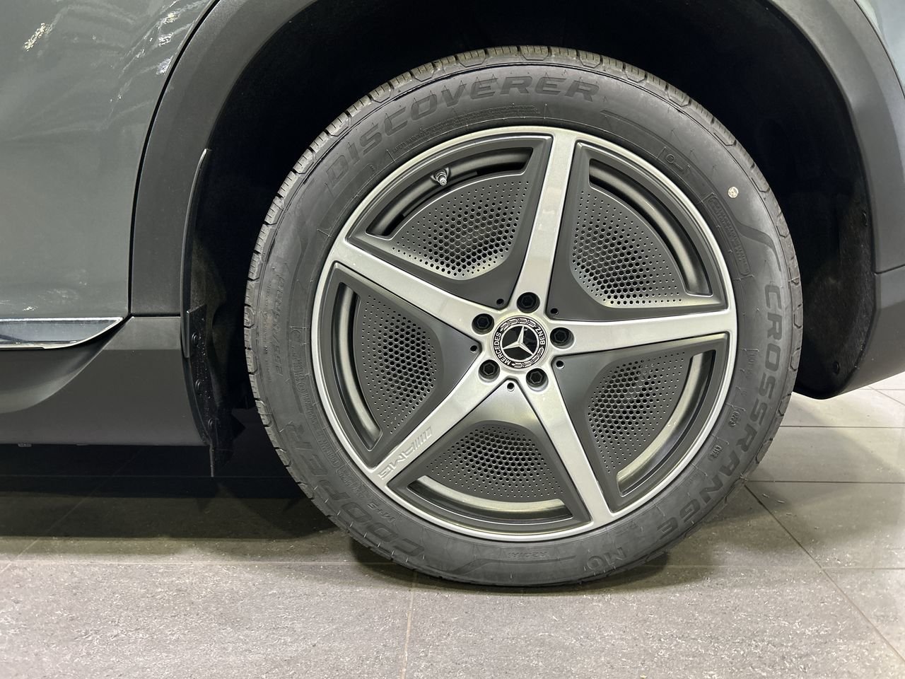 New 2023 Selenite Grey Metallic Mercedes-Benz EQE 350 4MATIC image 18