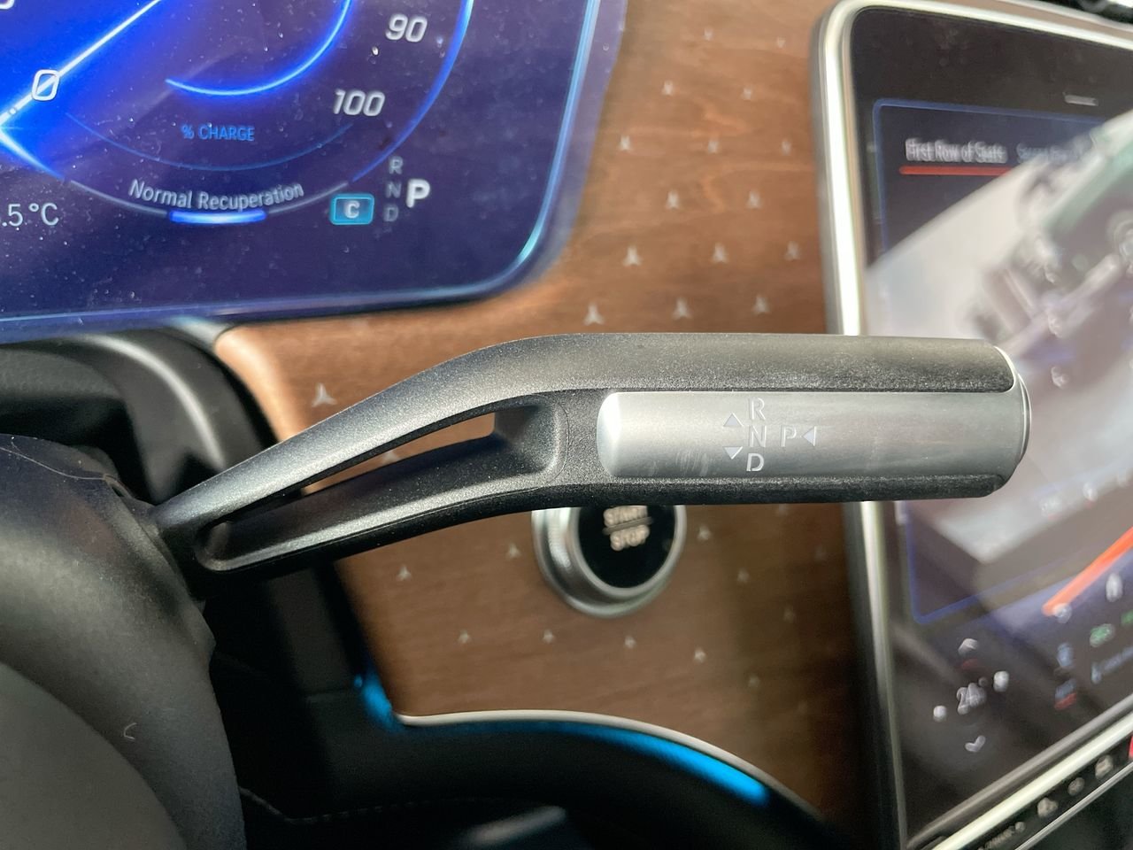 New 2023 Sodalite Blue Metallic Mercedes-Benz EQS 450 4MATIC image 28
