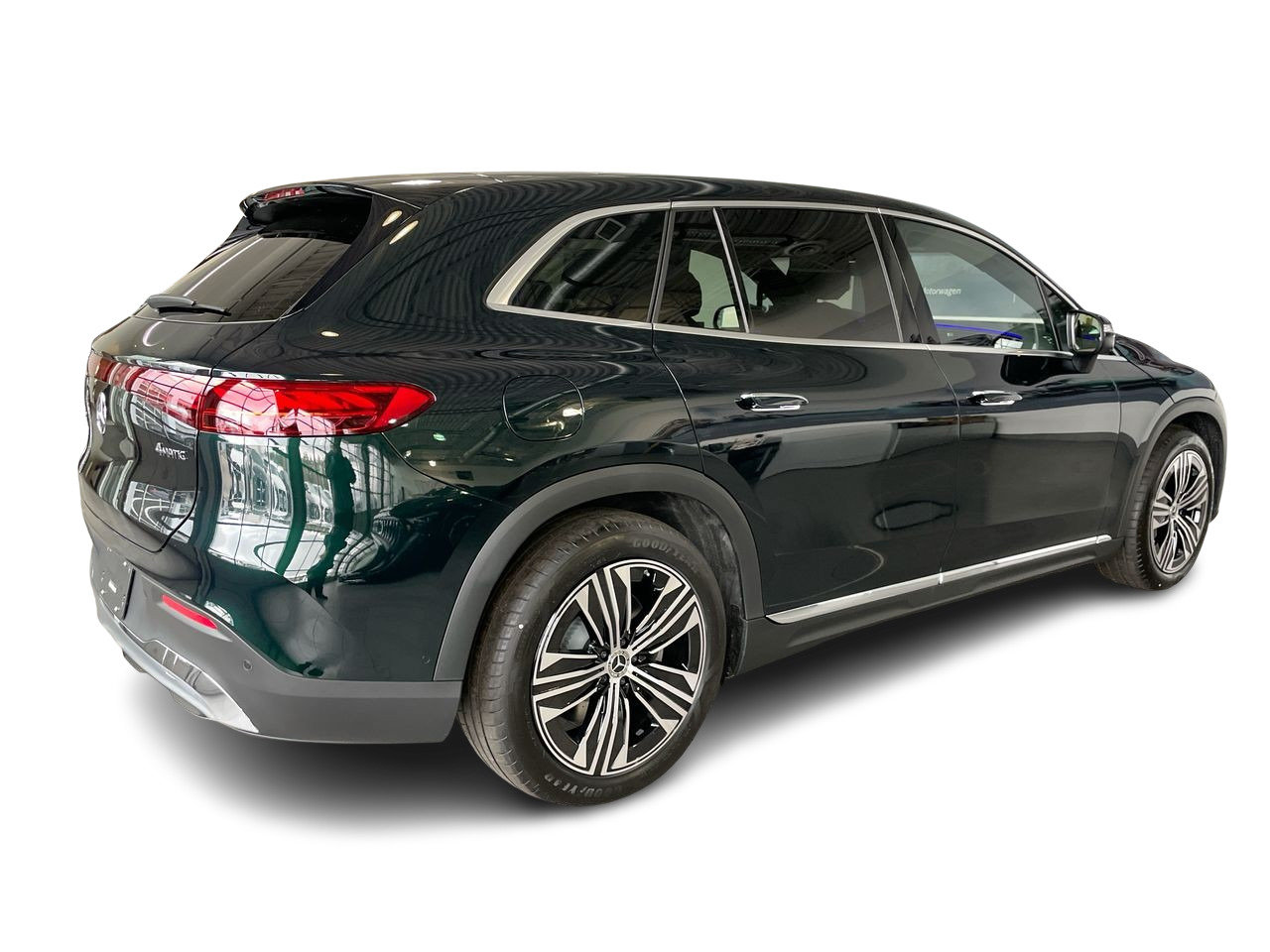 New 2023 Emerald Green Metallic Mercedes-Benz EQS 450 4MATIC image 13