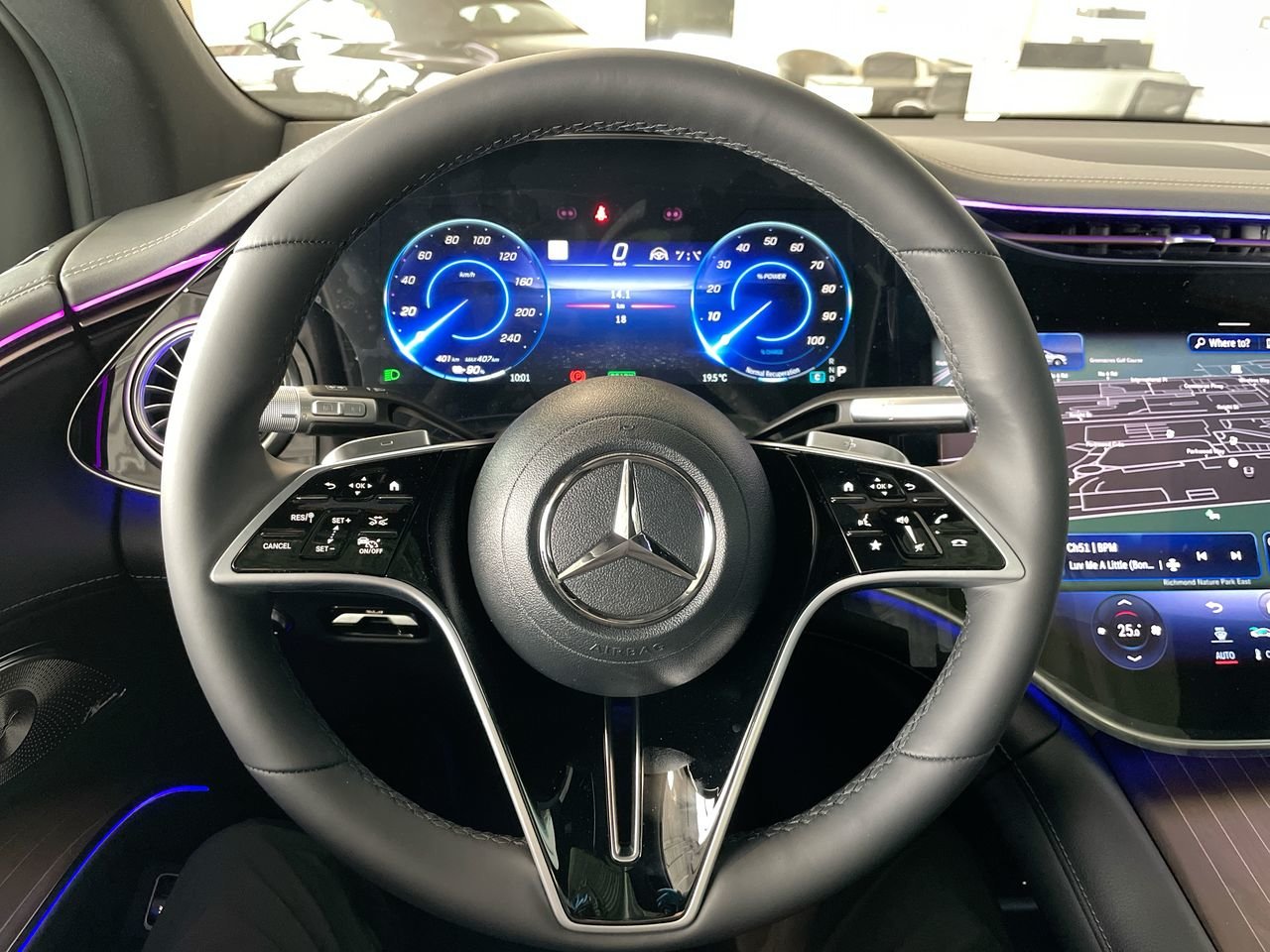 New 2023 Emerald Green Metallic Mercedes-Benz EQS 450 4MATIC image 22