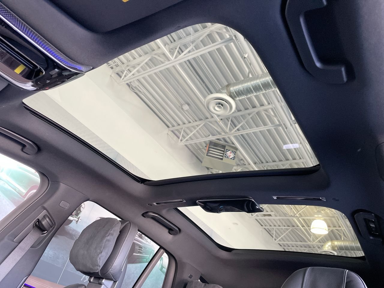 New 2023 Sodalite Blue Metallic Mercedes-Benz EQS 450 4MATIC image 30